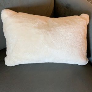 Throw pillow